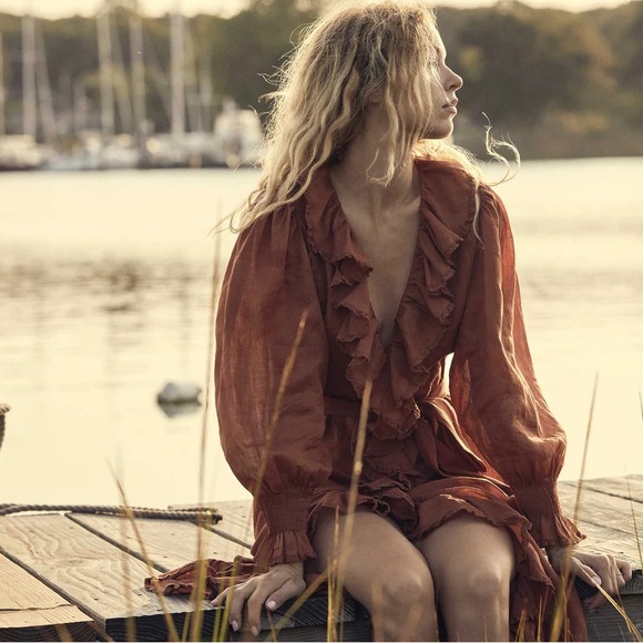 Doen NADIA DRESS - only work once 🤍 sold out size online. Gift box included. - Picture 2 of 10